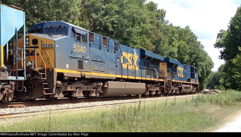 CSX 5322 and 5340 roll SB